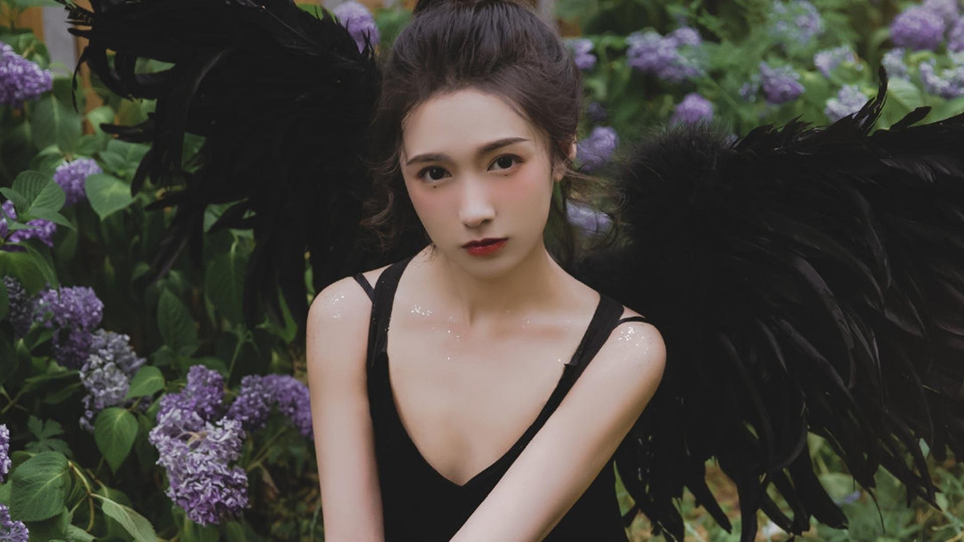 _极地冰川潜水：探索深海未知的极限奇遇_，极地冰川在哪里